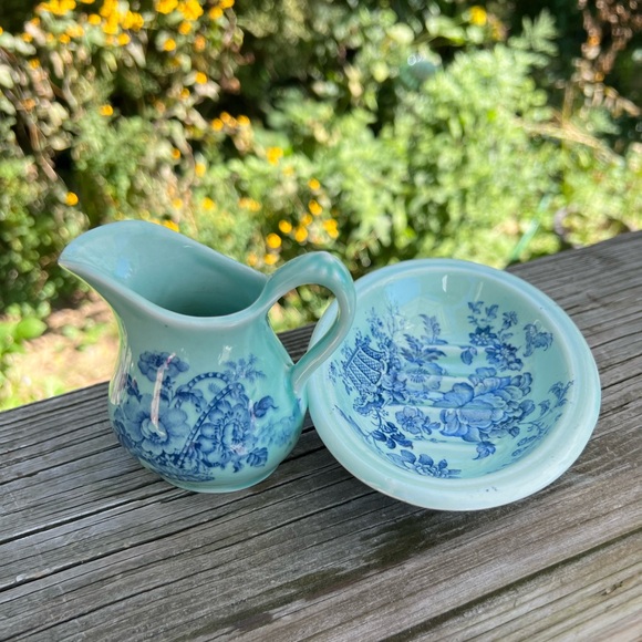 Charlotte Royal Crownford Staffordshire England Soap dish And Pitcher Set - Picture 1 of 15